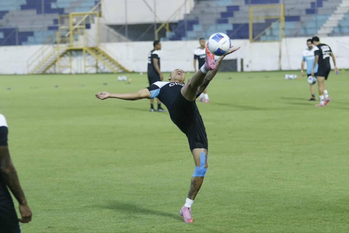El problema que tuvo Honduras en el Morazán, periodistas la pasaron mal y los que entrenaron aparte previo al duelo ante Costa Rica