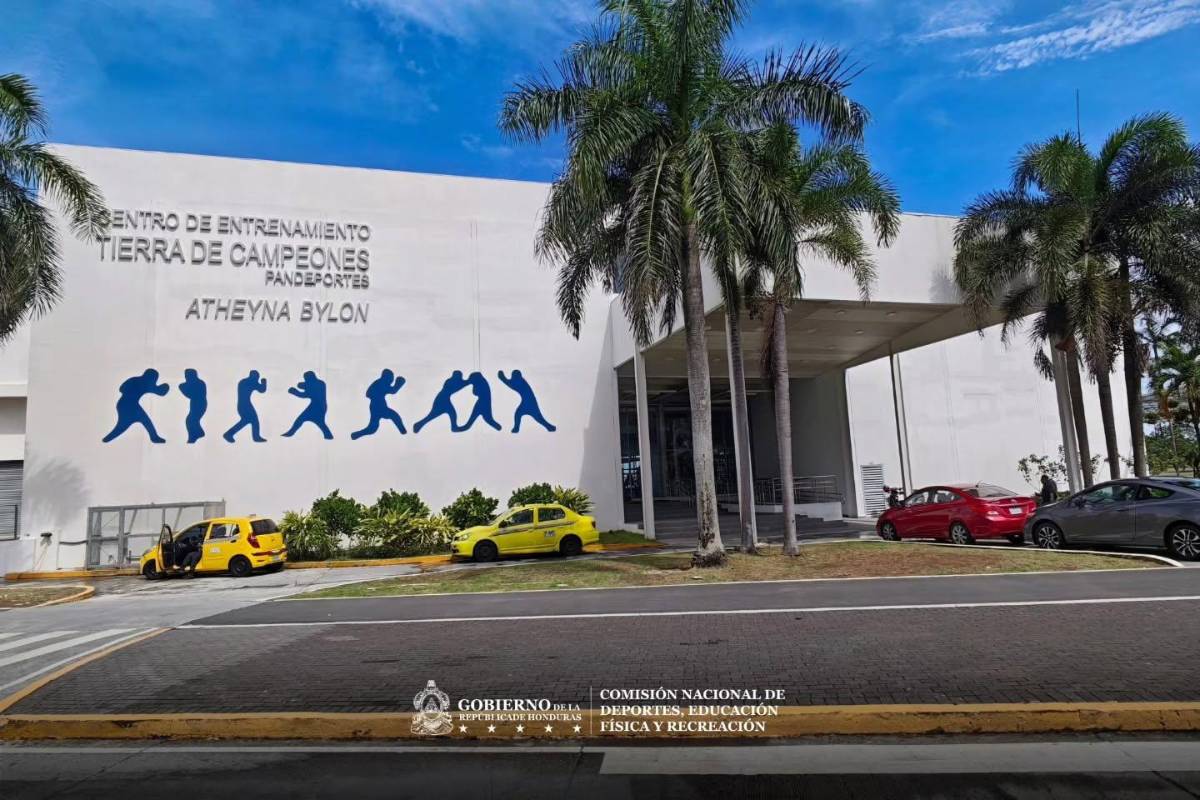 CONDEPOR fortalece lazos con Panamá mediante intercambio de boxeo
