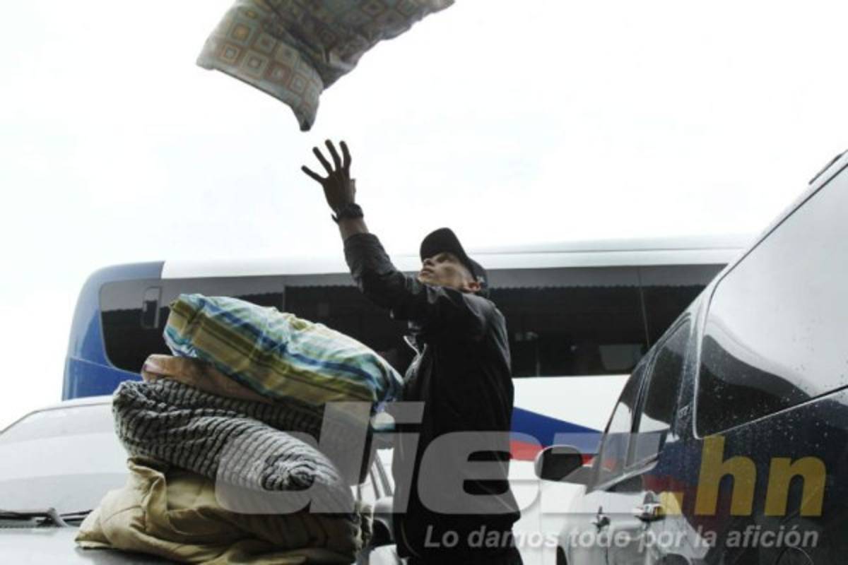 El curioso viaje de Real España a Tegucigalpa, llevaron hasta sus propias cobijas