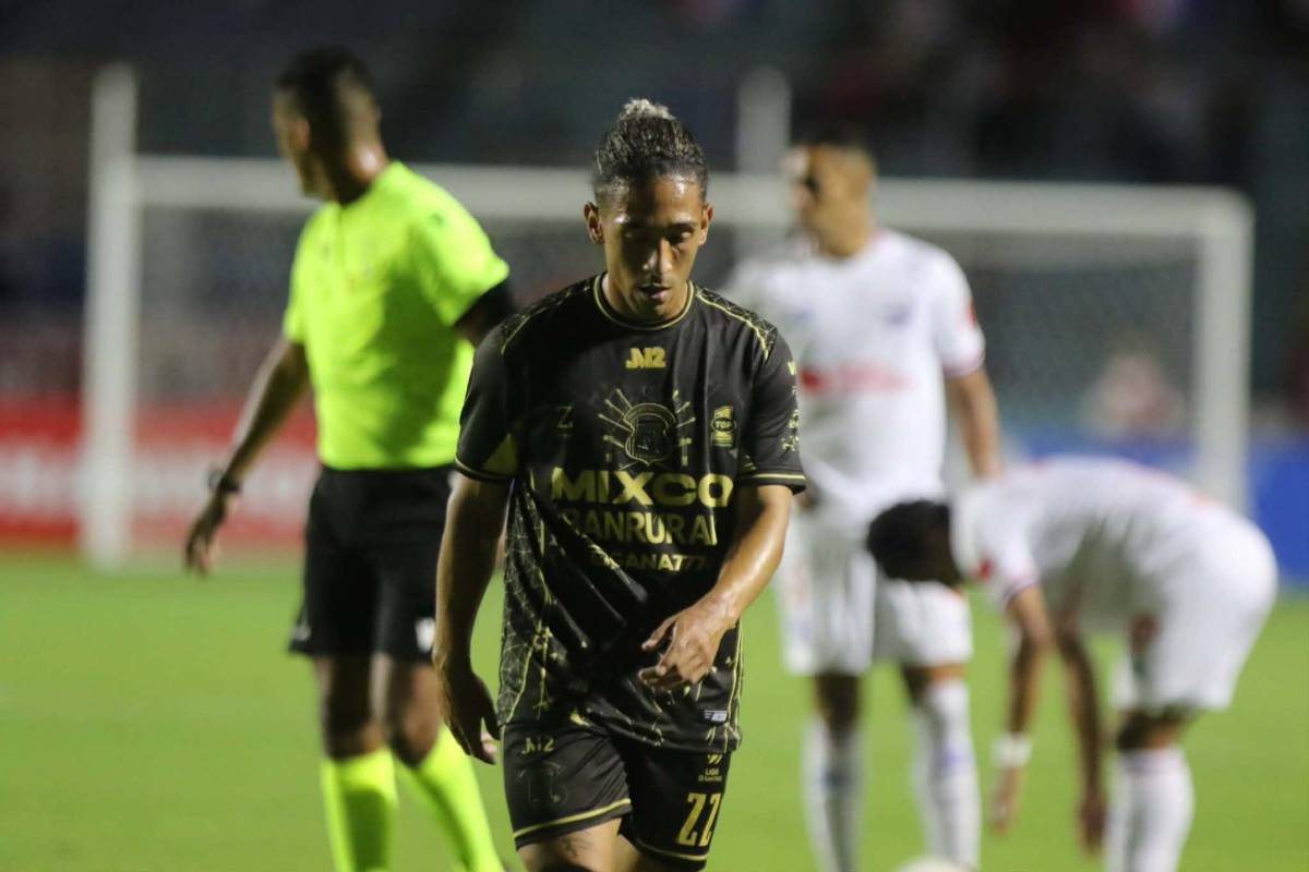 ¿Y el VAR? el penal que no le pitaron a Mixco y la extraña celebración de Edwin