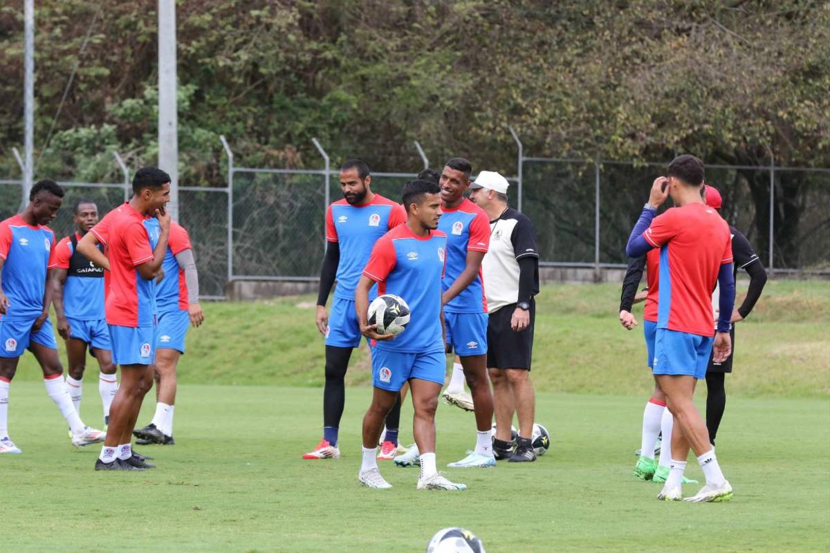 ¿Siguió la polémica? así fue el entrenamiento de Olimpia tras las declaraciones de Eduardo Espinel sobre Real España