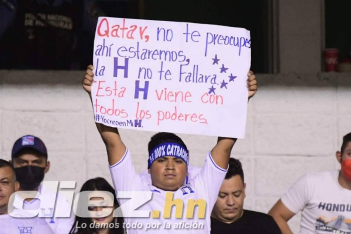 Otras fotos de la debacle: La reacción de Buba López con Maynor tras el error, decepción de los debutantes y el abrazo de Denil Maldonado