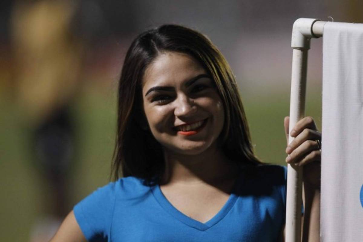 ¡LINDAS! Las ceibeñas derrocharon belleza en el partido del Vida-Real España