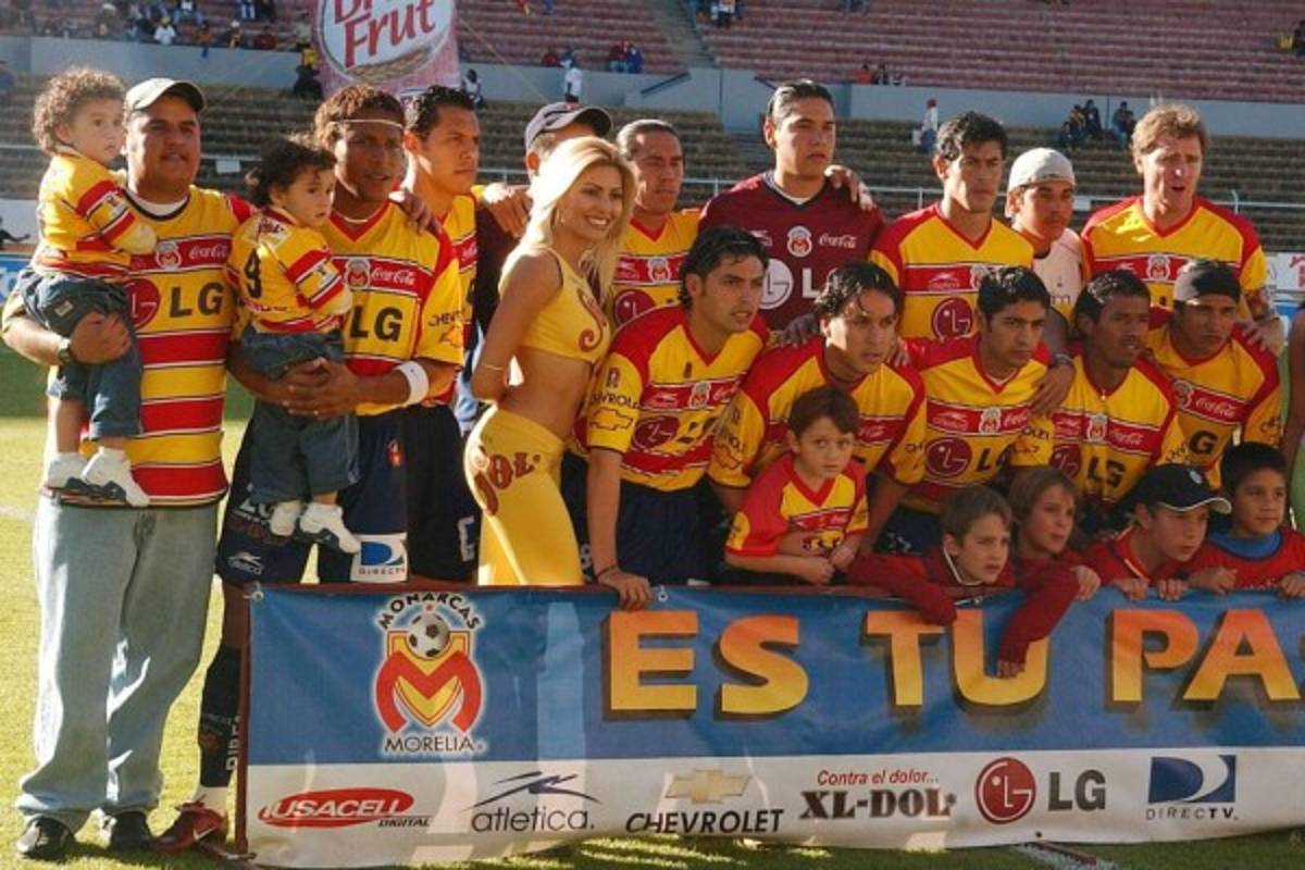 La trayectoria de Carlos Pavón en imágenes