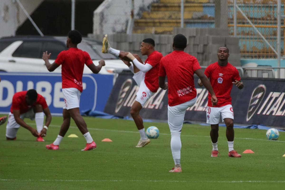 Bella periodista destacó, Saíd se soltó y el 11 que Olimpia no utilizó: así fue el juego donde Victoria no se presentó