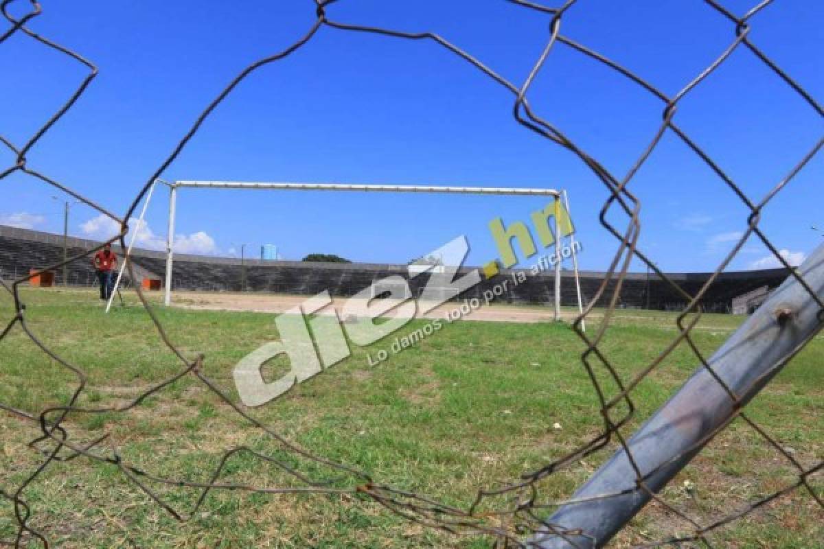 FOTO: El estadio que construyó Roberto Suazo Córdova en La Paz
