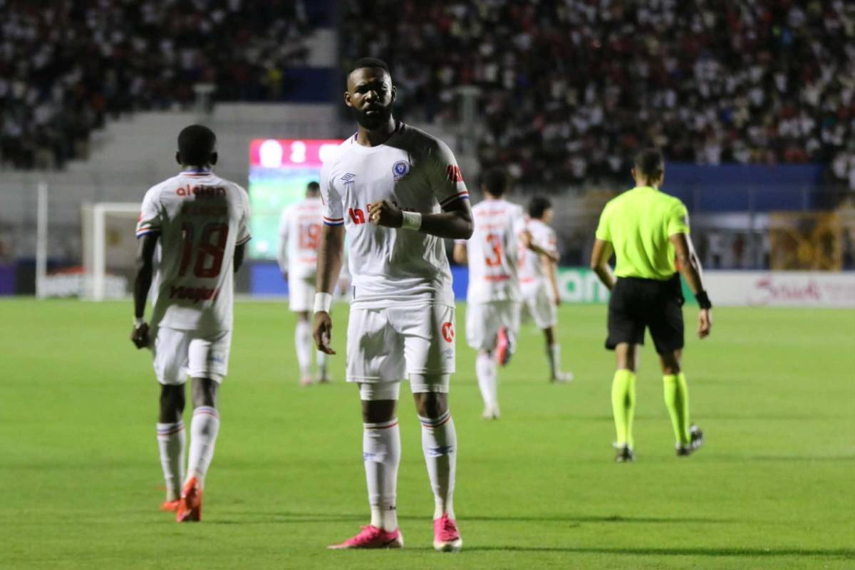 Olimpia celebra en la cara del Saprissa, jugador preocupa y mensaje de la Ultra Fiel