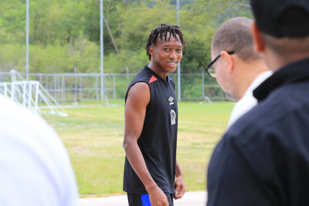 Con dos sorpresas: así fue el entreno de Olimpia previo al debut en Liga Nacional