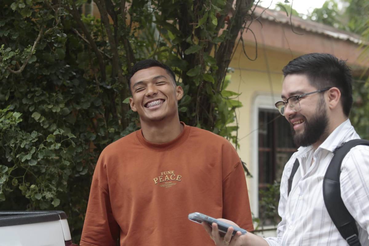 En la playa con su amor, paseo en mototaxi y abrazo en familia: Onán Rodríguez y los momentos tras fichar con Olimpia