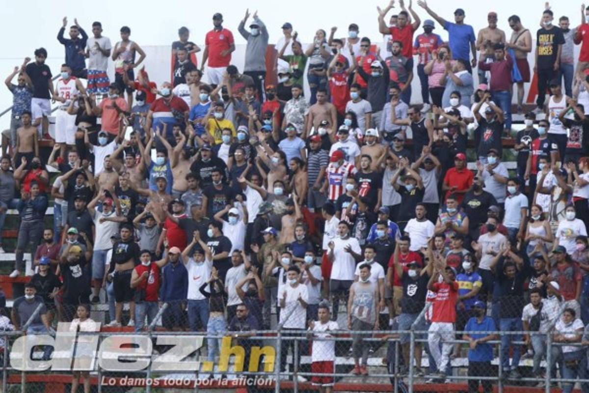 Fotos: Así celebró Félix Crisanto su gol con Olimpia, el show de inauguración y el hijo del 'Nene' Obando debutó