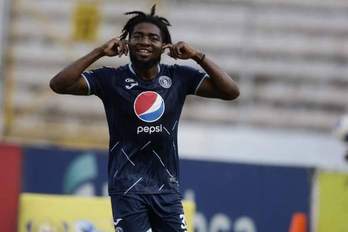 Fichajes: El jugador que pidió Troglio en Olimpia y más bajas en Motagua; Real Sociedad y UPNFM con nuevos jugadores