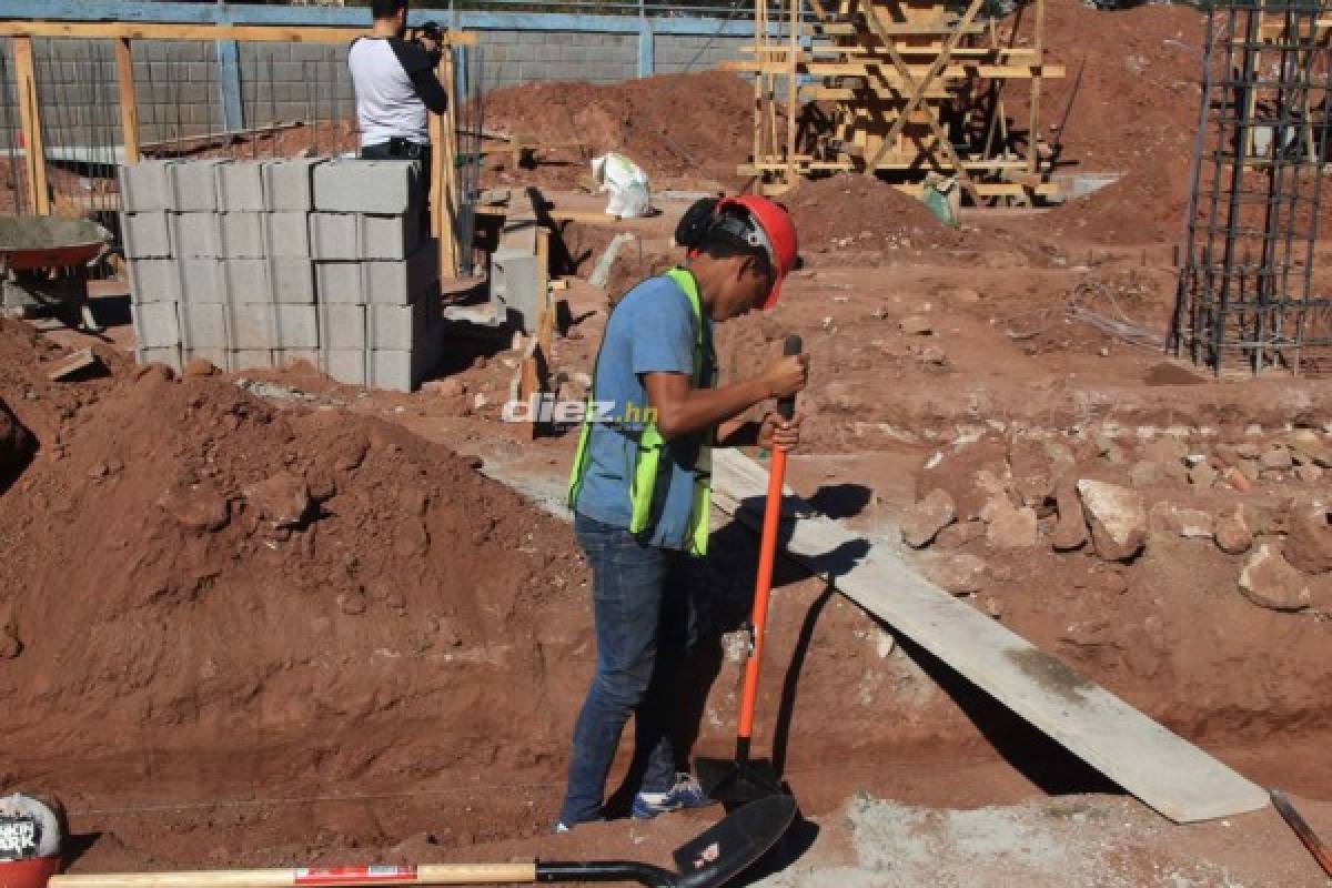 Fotos: Fenafuth supervisa el avance de las obras en el mini estadio del Birichiche