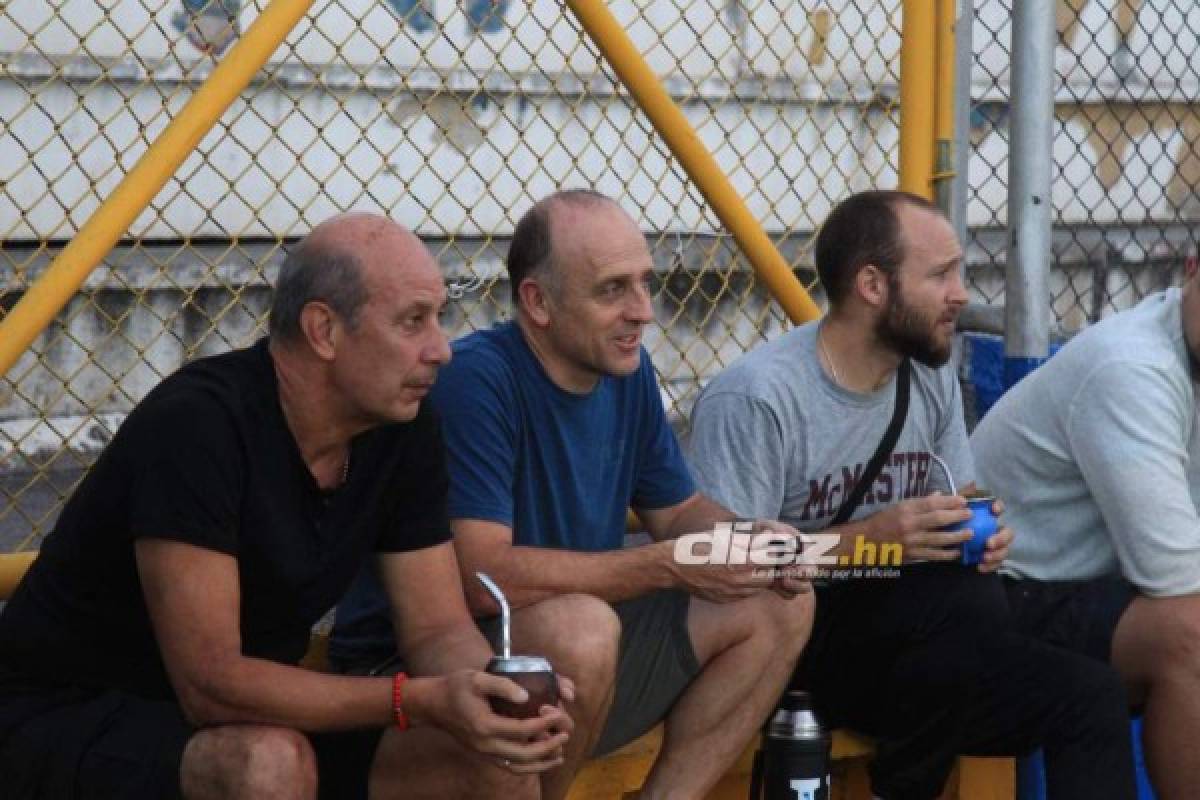 Los flashazos que dejó la visita sorpresa de Fabián Coito en el entreno de Olimpia