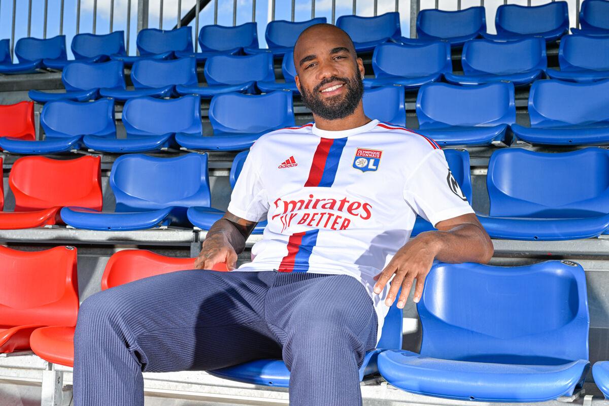 PSG hace compra y Barcelona tiene dos bajas: Los fichajes ya confirmados para la temporada 2022/23 que quizás se te han escapado