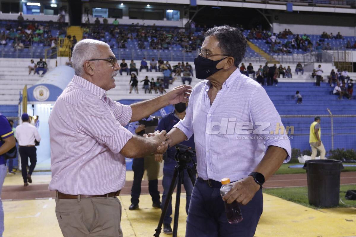 Fotos: la ‘más deseada’ en el Olímpico y el bonito mensaje de los jugadores de Marathón tras pasarle por encima al Victoria