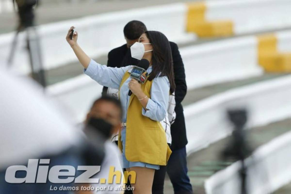 Llegan más jugadores, Quioto es noticia y quién es la bella chica: Así fue el entreno de Honduras