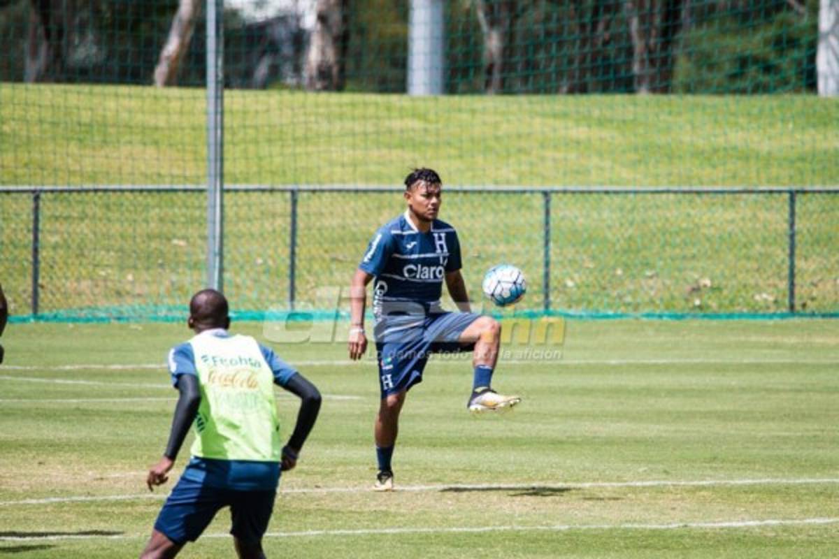 ¿Hubo dron espía? Eddie Hernández entrena de esta forma en Australia