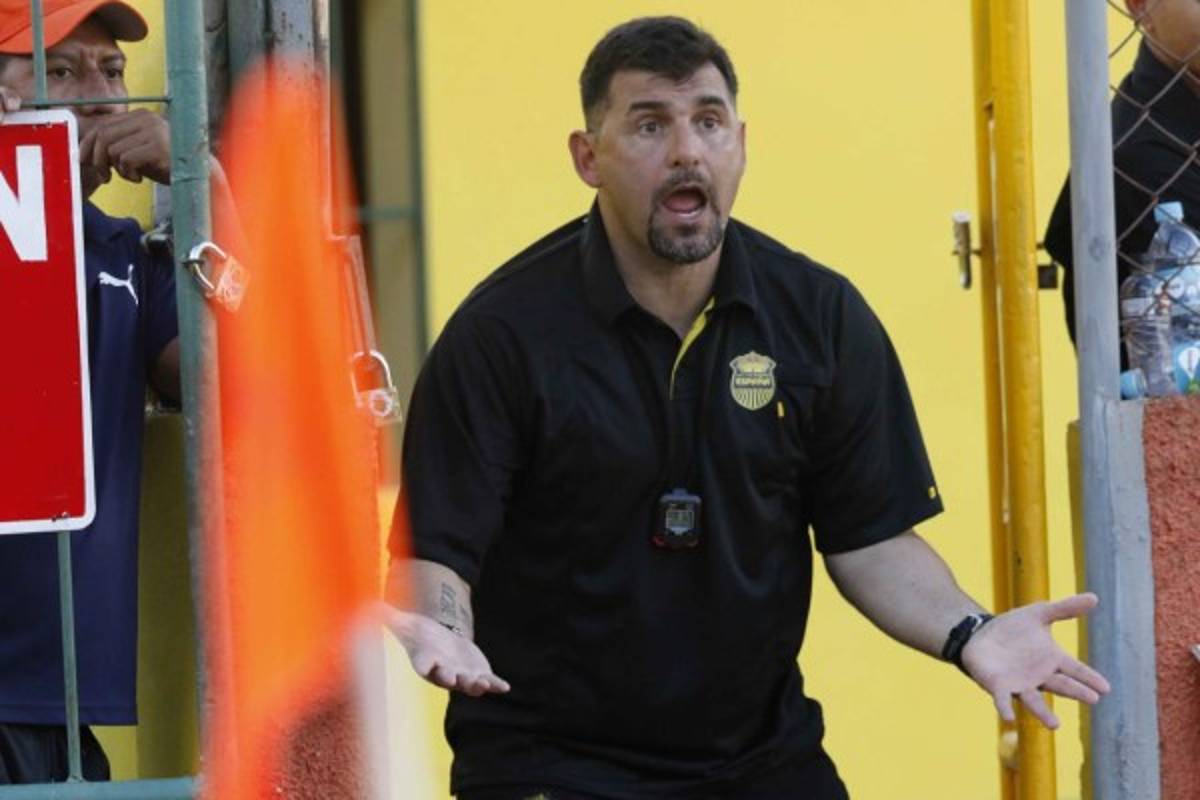 ¡Otro más! Hernán Medford se une a los técnicos sin culminar un proceso en Real España