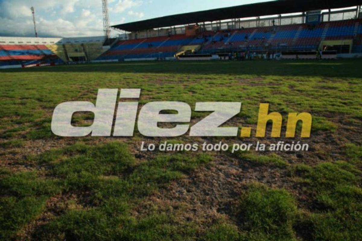 Qué tristeza: Así luce un viejo y deteriorado estadio de La Ceiba