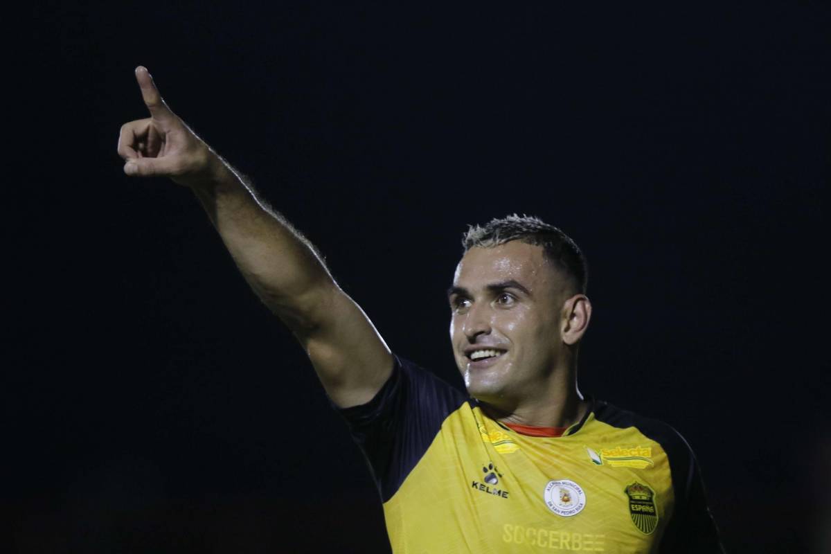 Fichajes Honduras: Un grande pretende a Buba López, legionario vuelve a Honduras, Olimpia pretende figura y Real España anuncia bajas