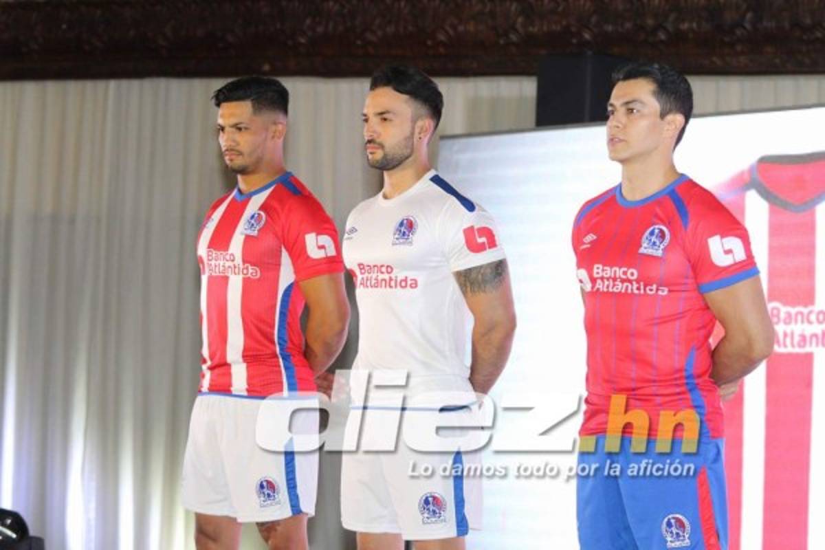 FOTOS: El ambientazo por la presentación de la nueva camisa del Olimpia