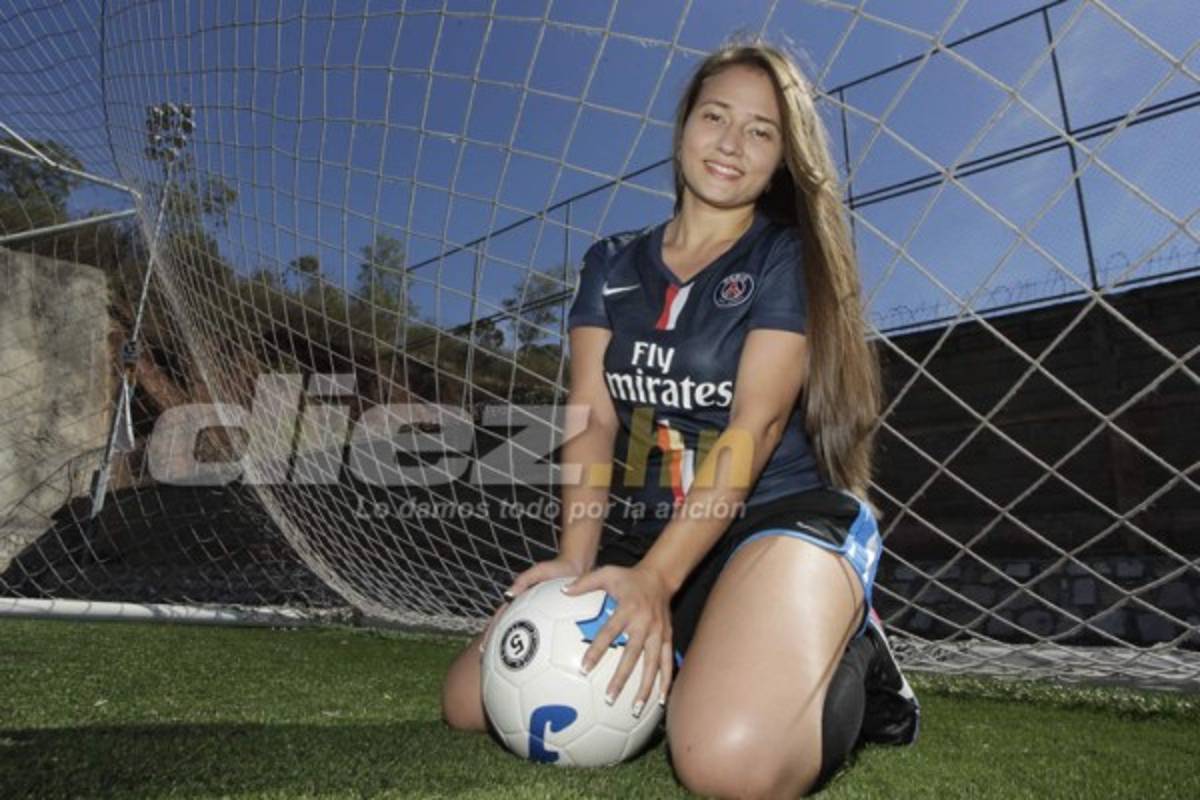 Así es Delma Merari, la futura esposa del delantero Erick Andino