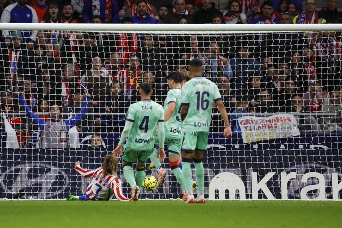 El partido de Kervin Arriaga contra el Atlético: tremendo desgaste, sus duelos ganados y su puntuación