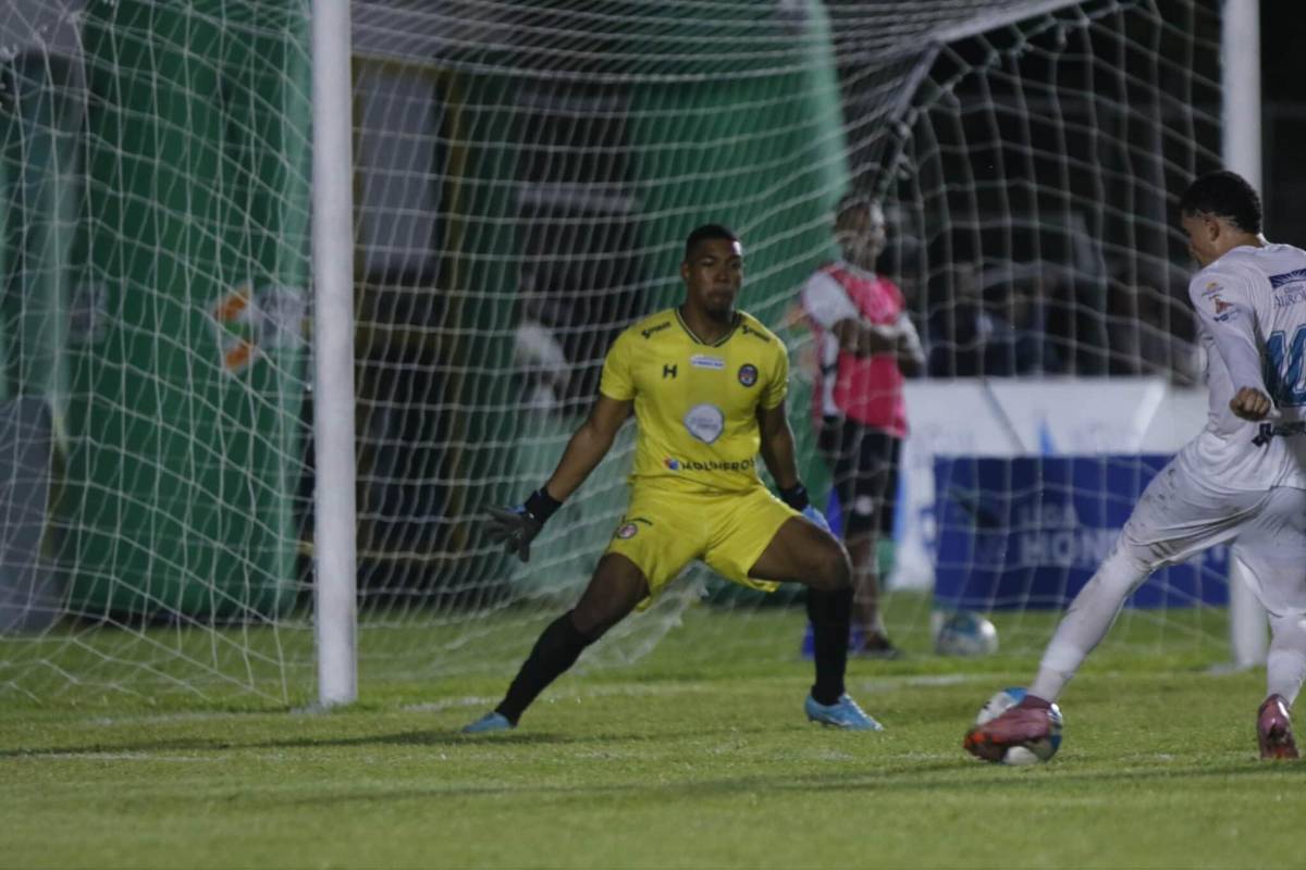 El hermoso gesto de Erick Puerto con su madre, las lágrimas de desahogo en su póker y el récord que hizo en Platense