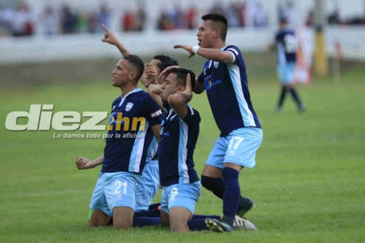 ¡AMBIENTAZO! Así se vivió la final de ida del Ascenso entre Villanueva-INFOP