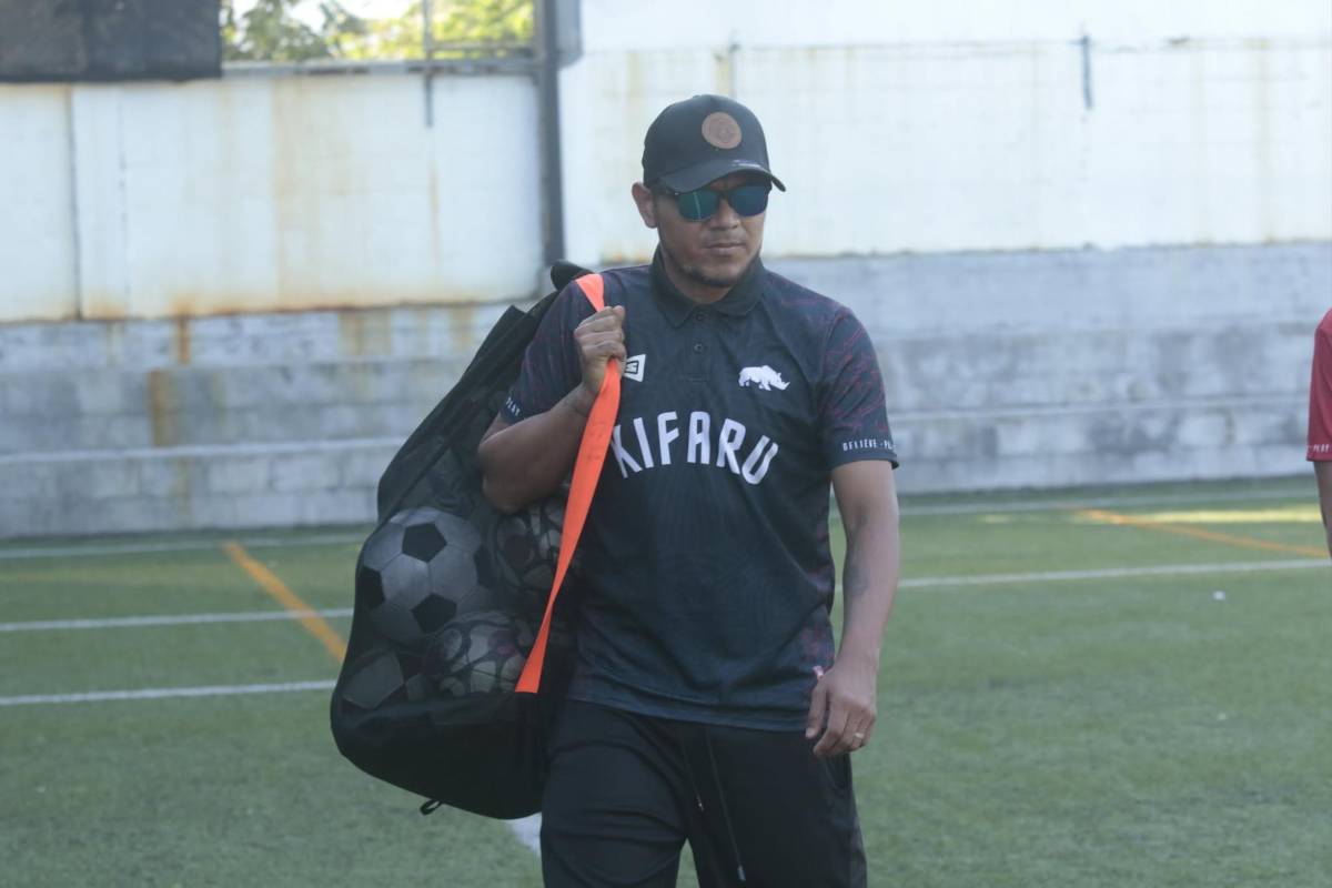 Mario Martínez tiene dos opciones por delante: Así es el camino que está formando el último 10 de Honduras