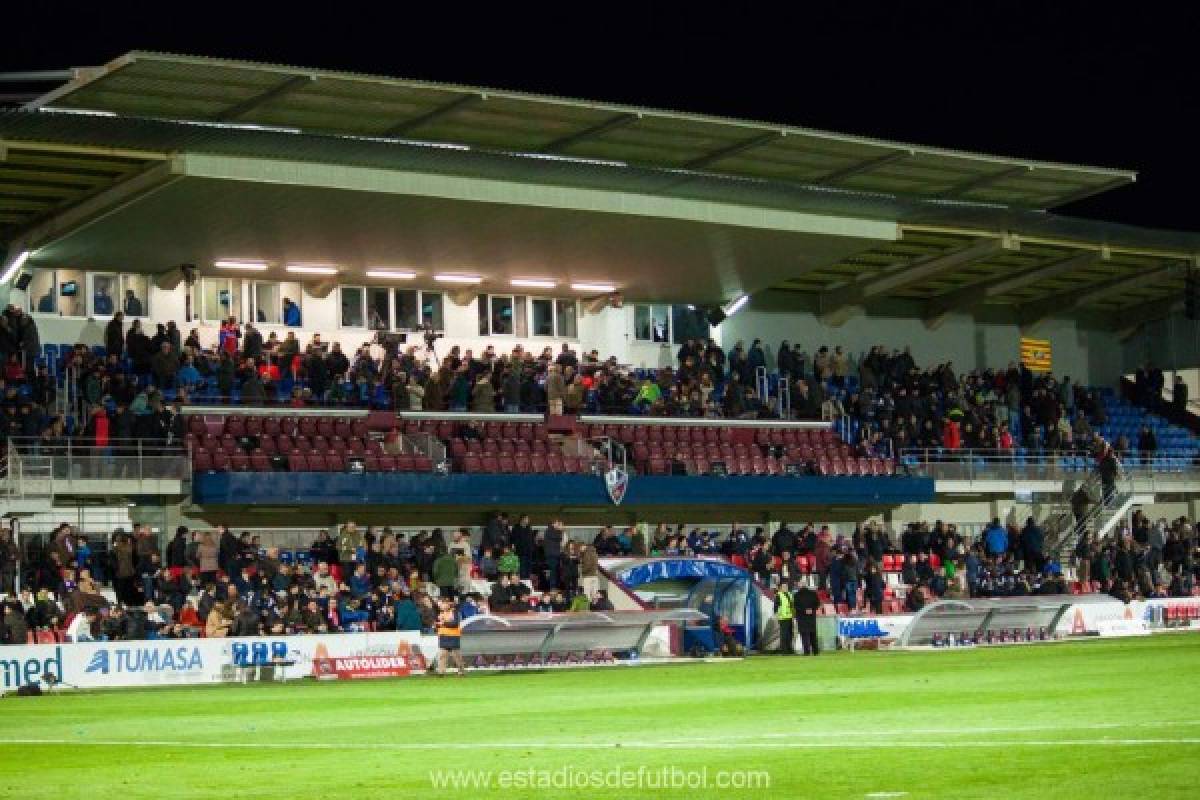 Así es el estadio El Alcoraz, la nueva casa de Jonathan Rubio en España