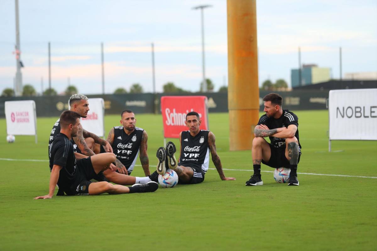 Relajados y la felicidad de Messi: el primer entreno de Argentina en la casa del Inter Miami antes de medirse a Honduras