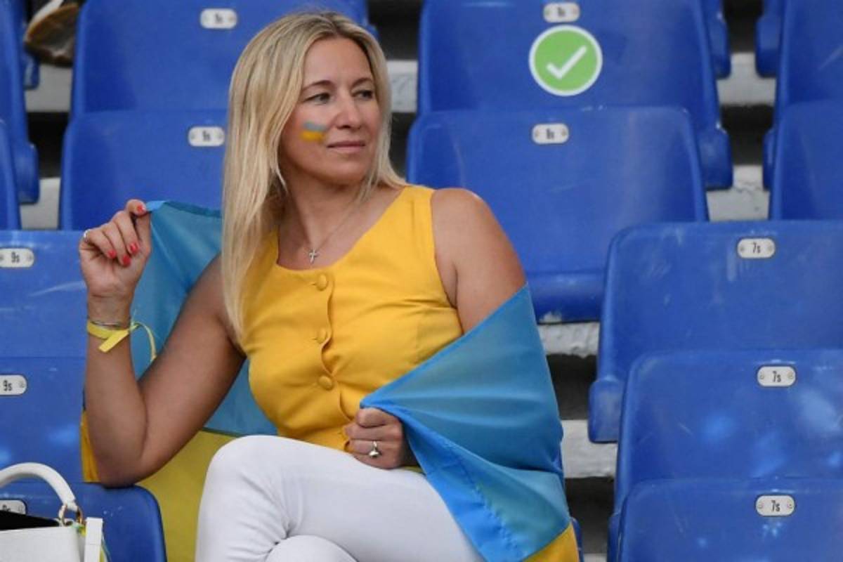 FOTOS: Tristeza de hermosa periodista, la sorpresiva visita a Roma y el júbilo de Inglaterra en la Eurocopa  