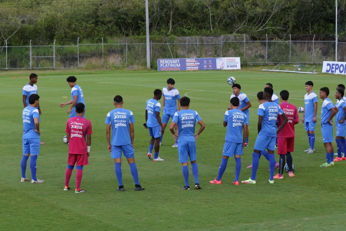 ¡Luis Suazo entrenó separado! Honduras sigue preparación rumbo al Mundial Sub-17 de Qatar 2025: rivales y fechas de los juegos