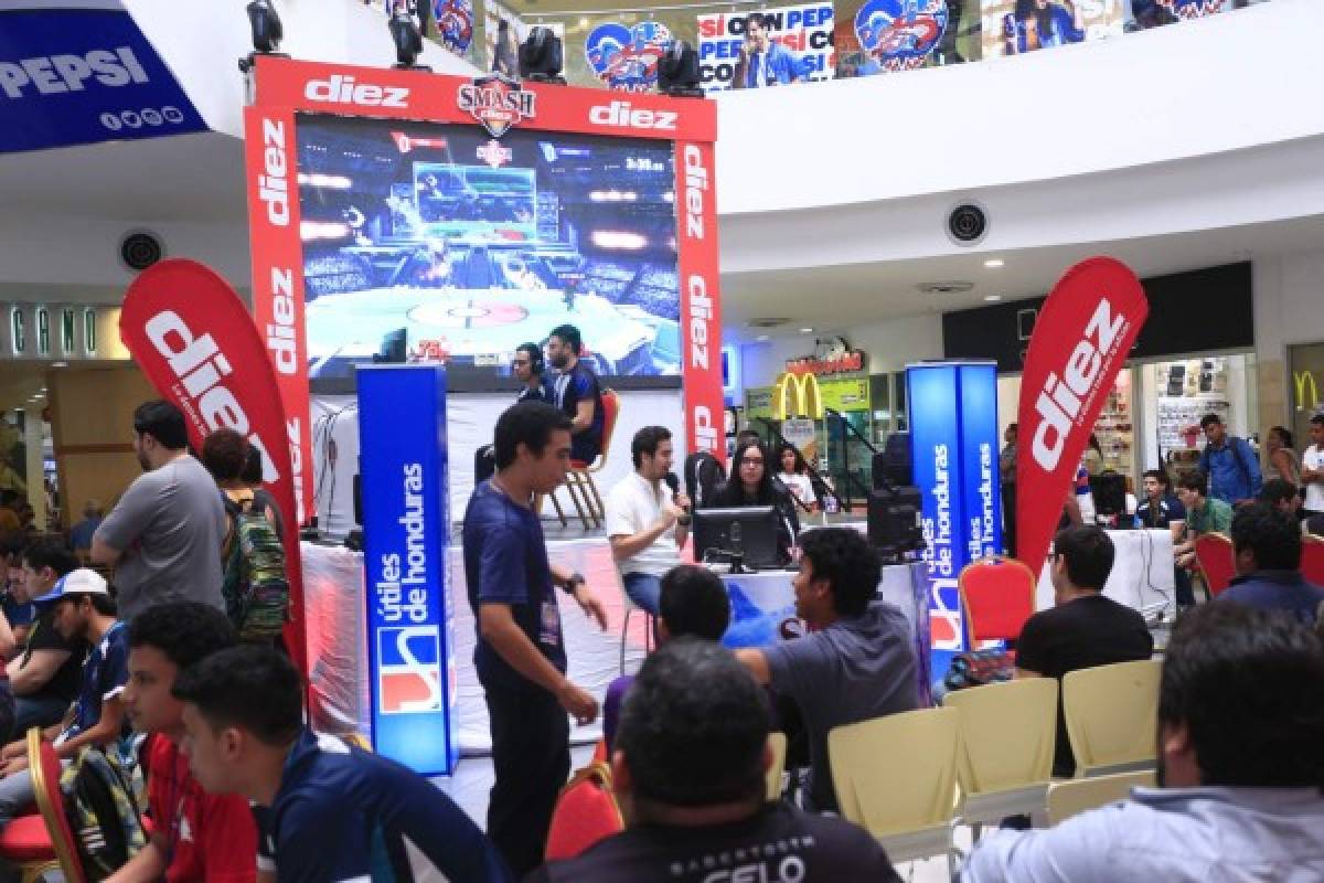 ¡Una locura! Así se vivió el torneo SMASH de DIEZ en Galerías del Valle