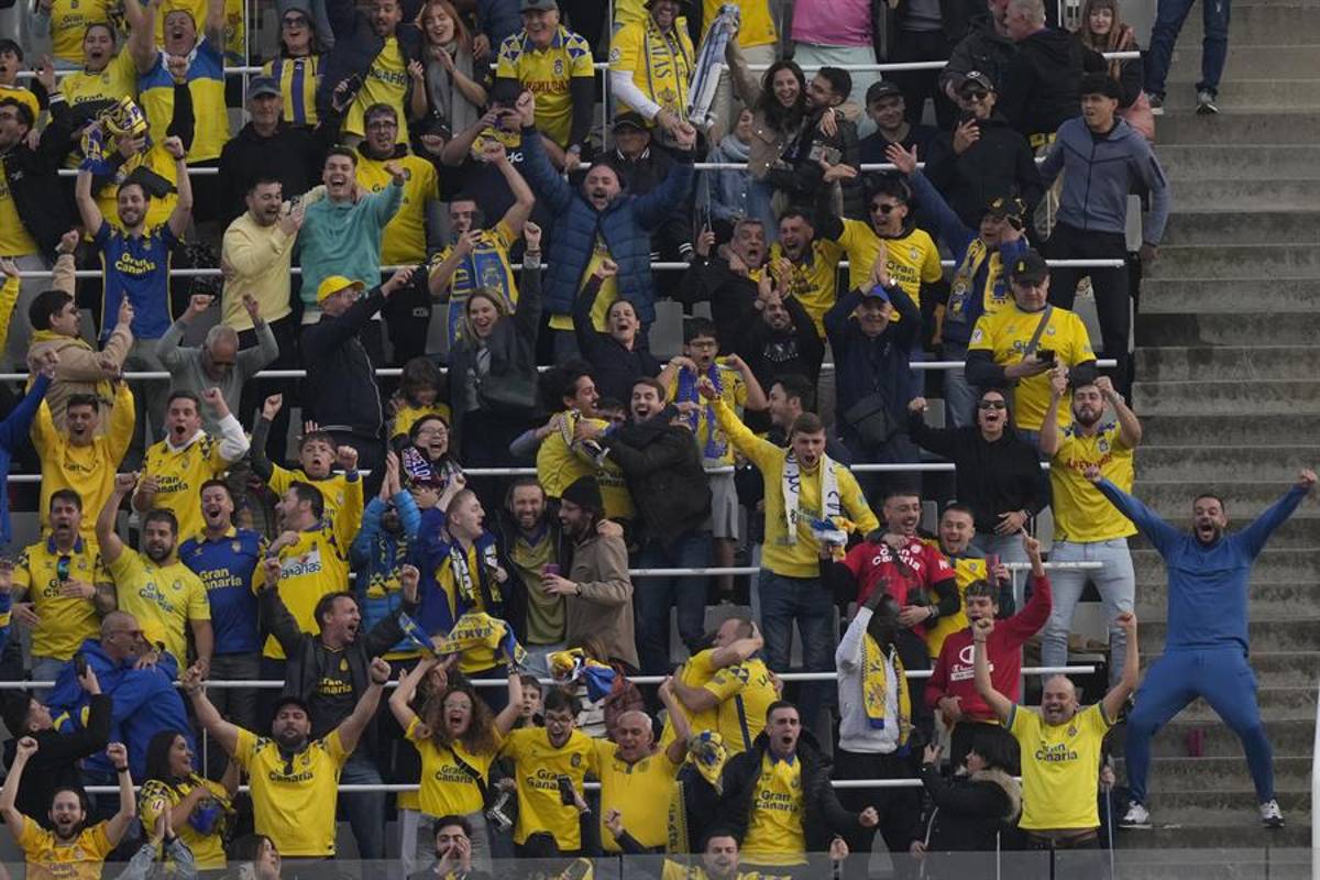 El motivo del enfado de Barcelona con el VAR, Raphinha el más afectado y por qué jugaron de blanco ¿maldición?