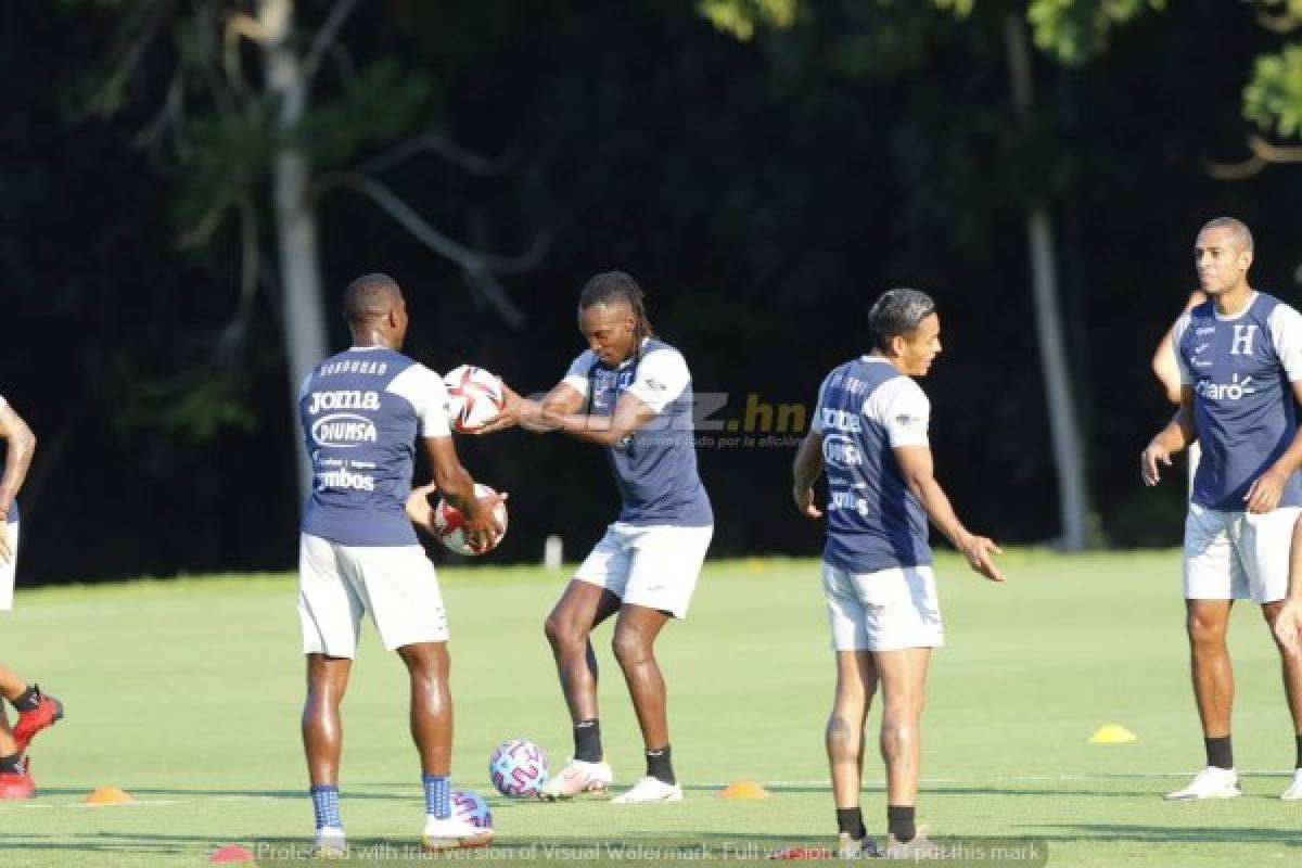 ¿El último entreno de Coito en la H? El entrenador no paró de sonreír y la práctica se hizo en cancha privada