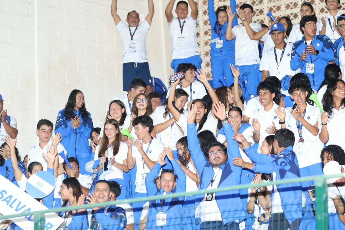 Selfies, euforia y trofeos: así fue la ceremonia de clausura de los Juegos Codicader