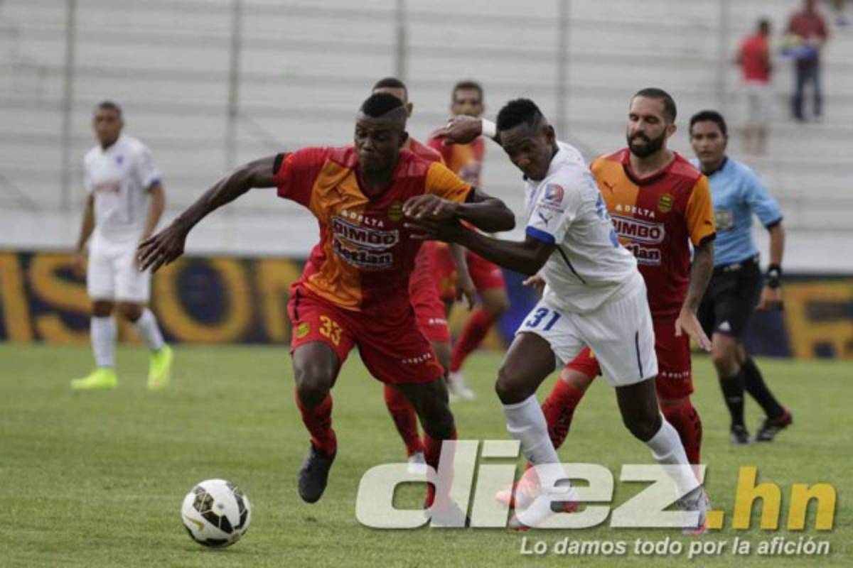 Ante poco público se jugó en Tegucigalpa el clásico moderno entre Olimpia y Real España