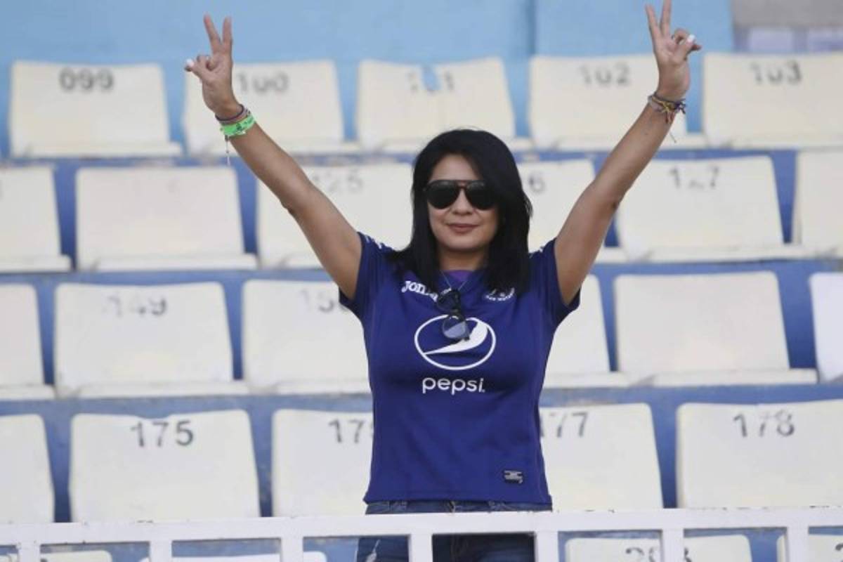 ¡Solo belleza! Las lindas chicas que adornaron la última fecha del torneo Clausura