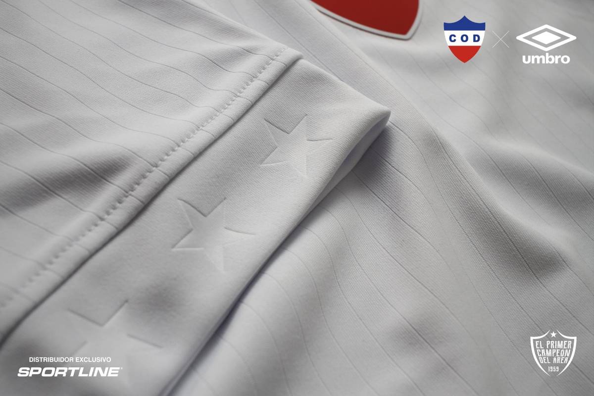 Con el escudo del primer campeón del área: así es la espectacular nueva camisa que lanzó el Olimpia ¿Su precio?