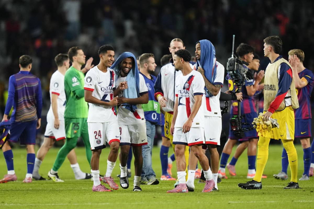 La decisión del VAR que indigna al Barcelona, la roja que fue perdona por el árbitro y Yamal desaparecido tras el Balón de Oro