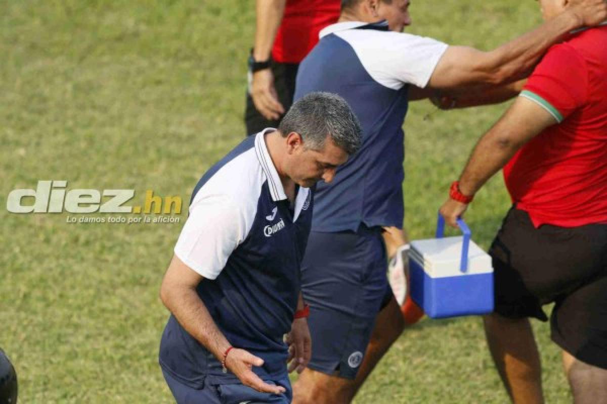 EN FOTOS: La lluvia de golpes y patadas entre técnicos de Marathón y Motagua