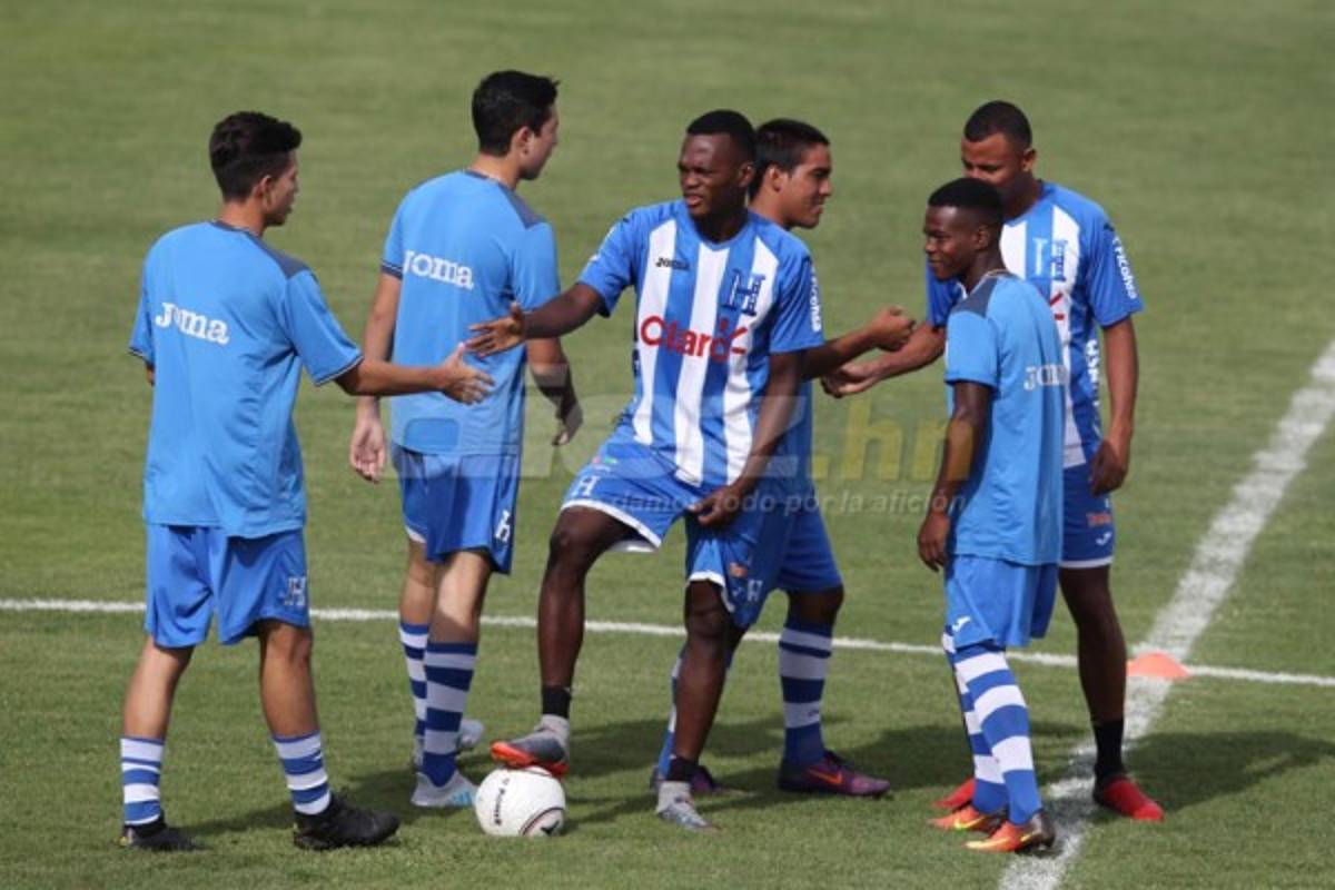 CURIOSO: La charla de Pinto con Palacios y los juveniles que se unieron a la Selección