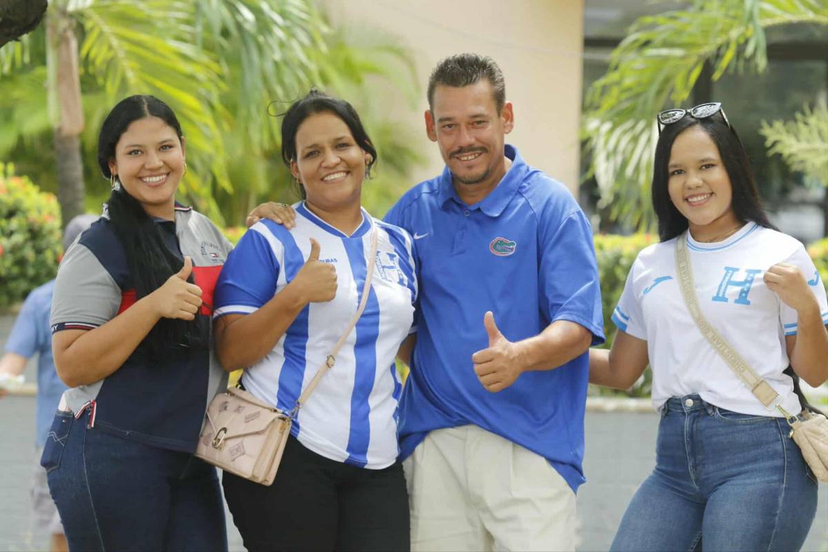 El ambiente que ya se vive en el Morazán por el Honduras-Costa Rica: hermosa aficionada y los ticos se hacen sentir