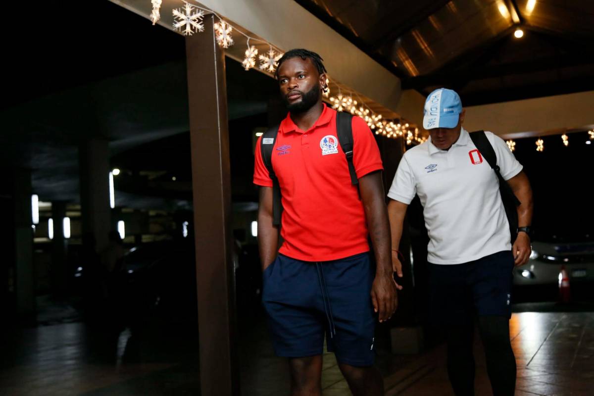 Olimpia llegó a San Pedro Sula para enfrentar a Real España en el Morazán: la curiosidad y, ¿viajó Jorge Álvarez?