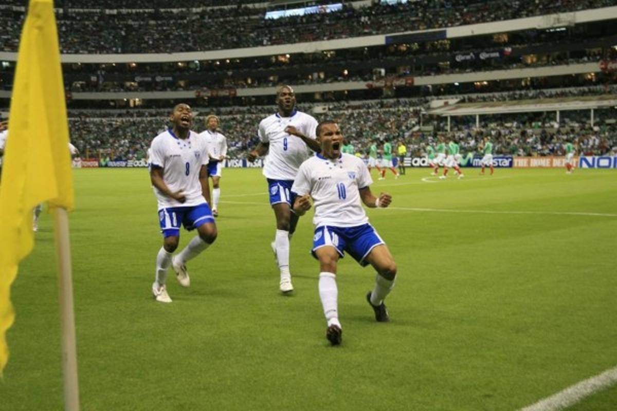 FOTOS: Las locuras de Rambo de León y una vida llena de fútbol