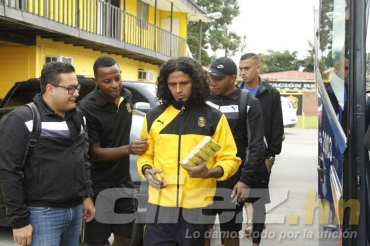 El curioso viaje de Real España a Tegucigalpa, llevaron hasta sus propias cobijas