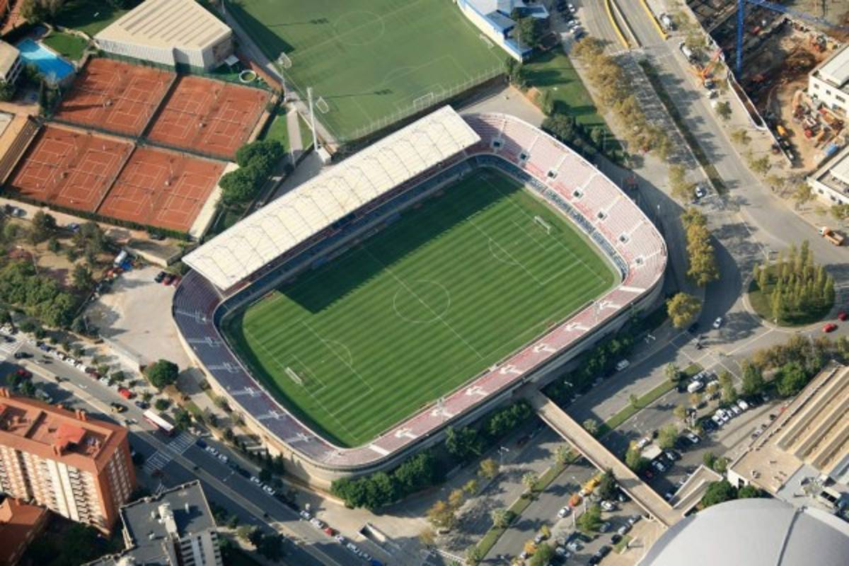 Conocé por dentro y por fuera la nueva casa del Choco Lozano en España