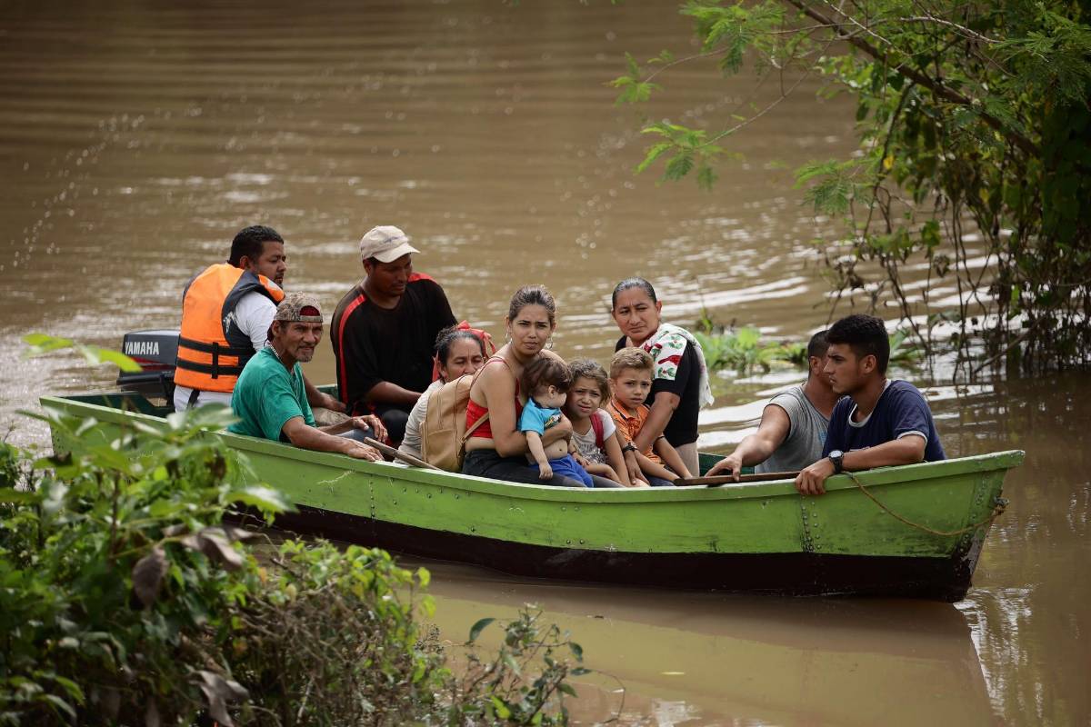 INFORME ESPECIAL: En horas Julia se convertirá en tormenta tropical, pero siempre dejará lluvias en Honduras esta noche
